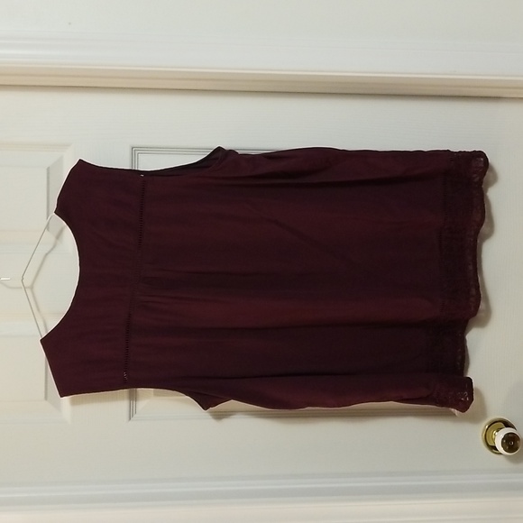 Lace derail tank tunic - Picture 2 of 3